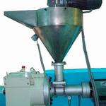 hopper throat water cooling device